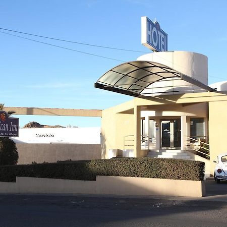American Inn Hotel & Suites Parral Extérieur photo